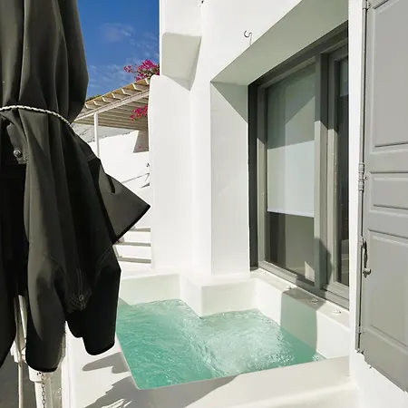 Lioyerma Cave Villa2 With Private Hot Tub Oia  Exterior photo