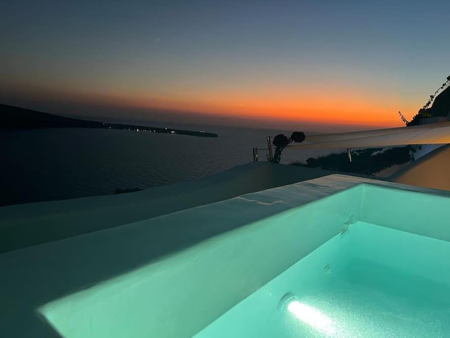 Villa Lioyerma Cave Villa2 With Private Hot Tub Oía